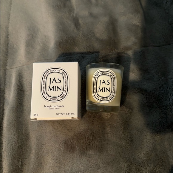 Diptyque Jasmin Scented Candle - Picture 1 of 2